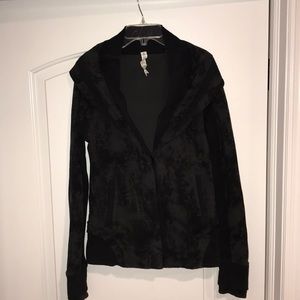 Lululemon Jacket. Unique fit.